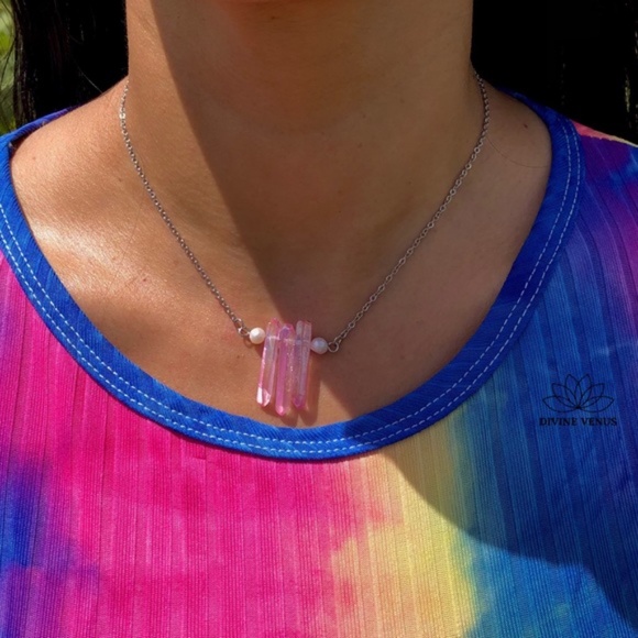 Angel Aura Pink Quartz & Pearls Necklace | Stainless Steel - Picture 2 of 8